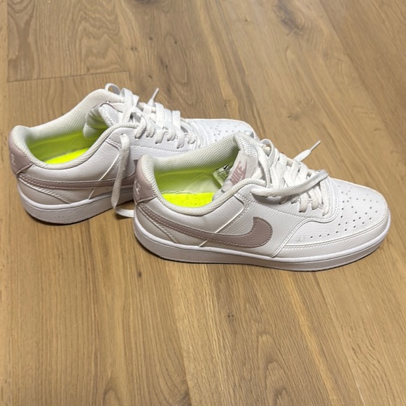 Nike Shoes - Women’s Nike White and Pink Sneakers Classic Design
